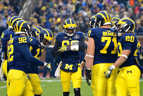 Devin Funchess (1), Keith Heitzman (92), Freddy Canteen (17), Devin Gardner (98), Ben Braden (71), and Drake Johnson (20)