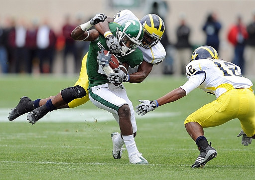 Obi Ezeh (45) and J.T. Floyd (12)