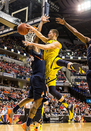 Nik Stauskas (11)