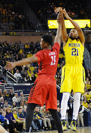 Zak Irvin (21)