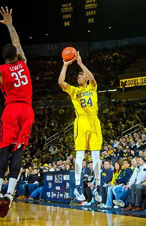 Aubrey Dawkins (24)