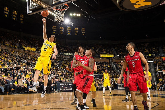 Spike Albrecht (2) and Zak Irvin (21)