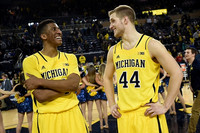 Aubrey Dawkins (24) and Max Bielfeldt (44)