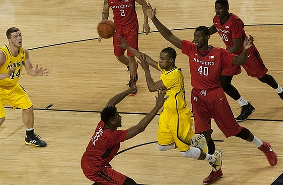 Max Bielfeldt (44) and Muhammad-Ali Abdur-Rahkman (12)