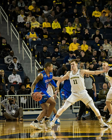 Colin Castleton (11) and Austin Davis (51)