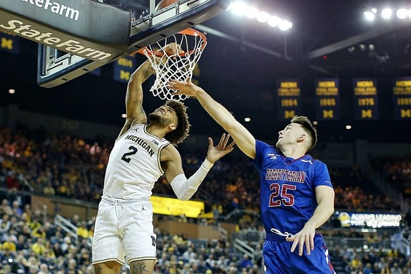 Isaiah Livers (2)