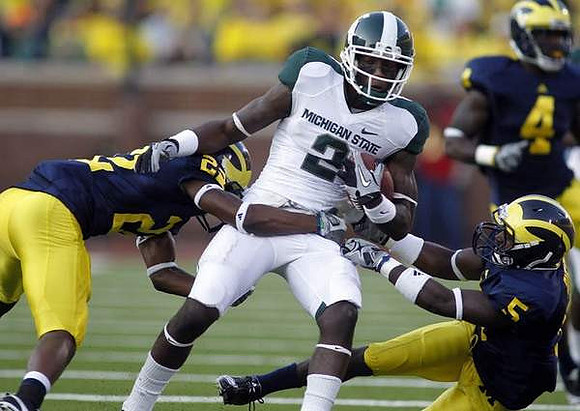 Kenny Demens (25) and Courtney Avery (5)