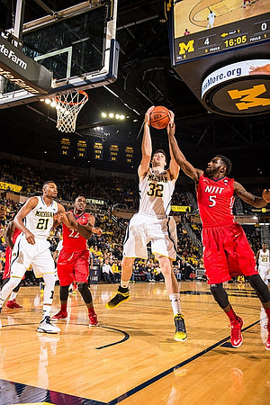 Zak Irvin (21) and Ricky Doyle (32)