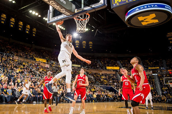 Moritz Wagner (13) and Xavier Simpson (3)