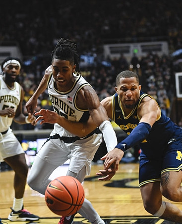 DeVante' Jones (12)