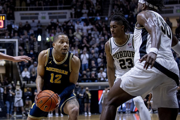 DeVante' Jones (12)