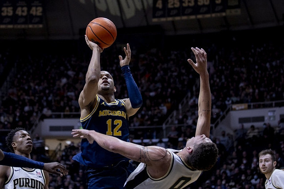 DeVante' Jones (12)