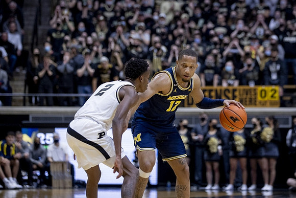 DeVante' Jones (12)