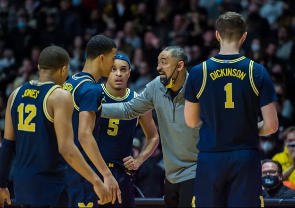 DeVante' Jones (12), Caleb Houstan (22), Terrance Williams II (5), Juwan Howard, and Hunter Dickinson (1)
