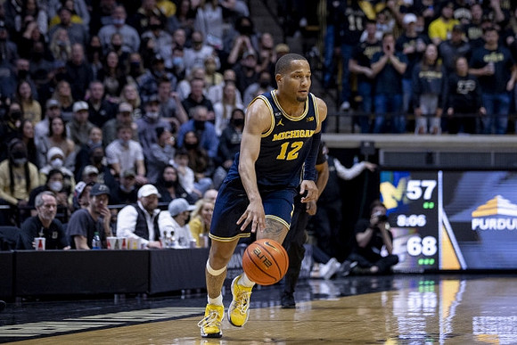 DeVante' Jones (12)