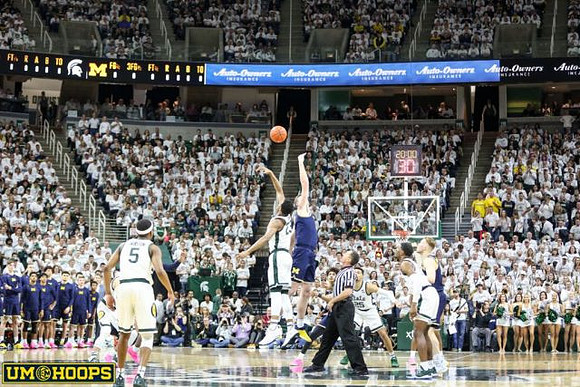 Ignas Brazdeikis (13) and Jon Teske (15)