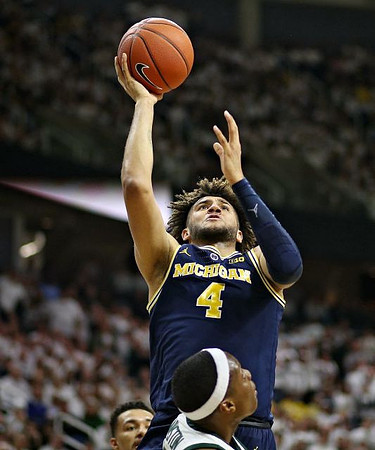 Isaiah Livers (4)