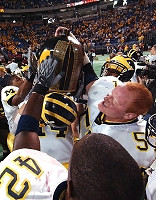 Dave Pearson (57) and Lawrence Reid (42)