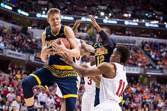Moritz Wagner (13) and Muhammad-Ali Abdur-Rahkman (12)