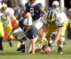 Shawn Lazarus (97) and Eric Brackins (51)