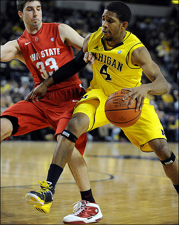 Darius Morris (4)