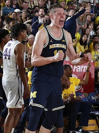 Moritz Wagner (13)