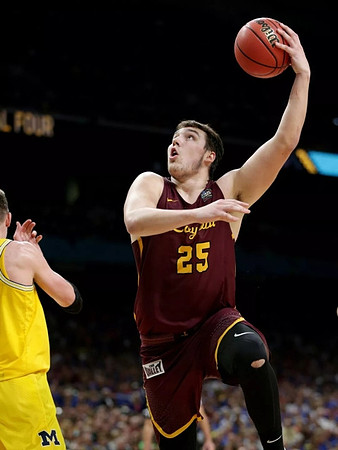 Moritz Wagner (13)