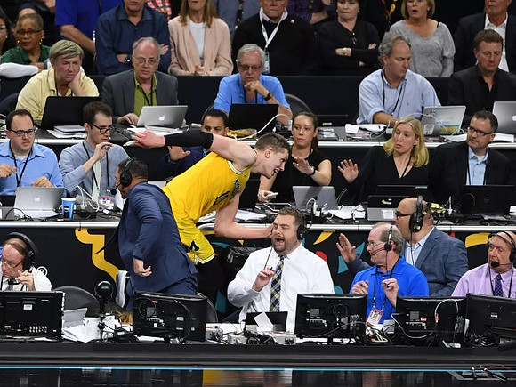 Moritz Wagner (13)