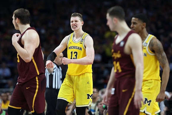 Moritz Wagner (13) and Charles Matthews (1)