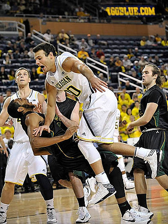 Max Bielfeldt (44) and Josh Bartelstein (20)
