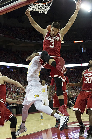 Muhammad-Ali Abdur-Rahkman (12) and Zak Irvin (21)