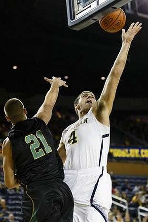 Mitch McGary (4)