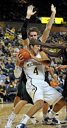 Mitch McGary (4)
