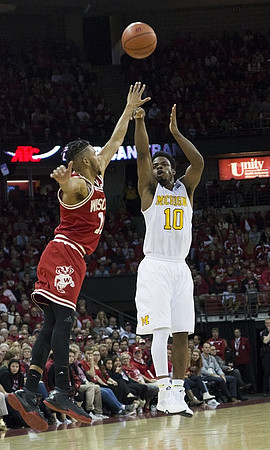 Derrick Walton Jr. (10)