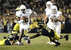 Scott McClintock (36) and Ernest Shazor (25)