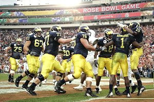 Braylon Edwards (1), Steve Breaston (15), Jermaine Gonzales (18), Mike Kolodziej (76), Jake Long (77), Matt Lentz (67), David Baas (75), and Michael Hart (20)