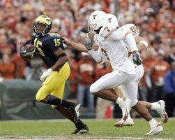 Steve Breaston (15)
