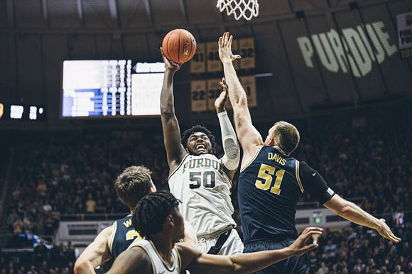 Franz Wagner (21) and Austin Davis (51)