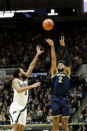 Isaiah Livers (2)