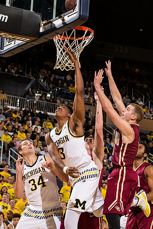 Mark Donnal (34) and Kameron Chatman (3)