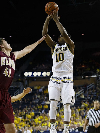 Derrick Walton Jr. (10)