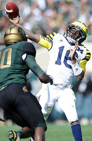Denard Robinson (16)