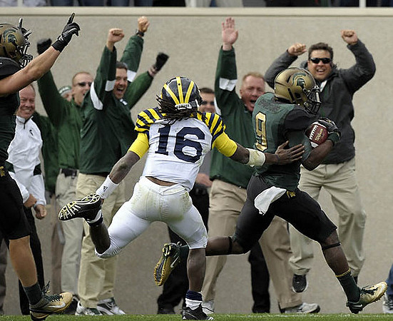 Denard Robinson (16)