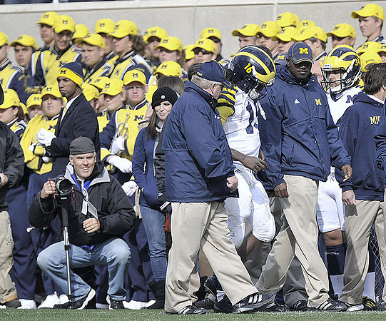 Denard Robinson (16)