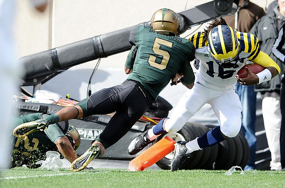 Denard Robinson (16)