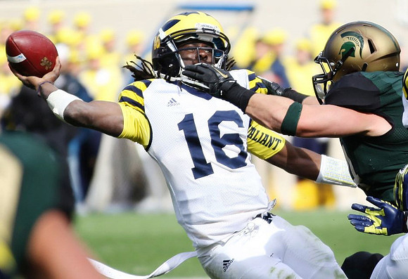 Denard Robinson (16)