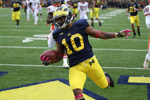 Jeremy Gallon (10), Ricky Barnum (52), and Roy Roundtree (21)