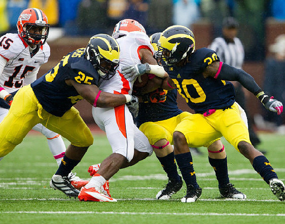 Kenny Demens (25) and Thomas Gordon (30)