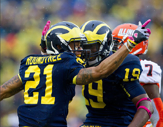 Roy Roundtree (21) and Devin Funchess (19)