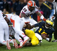 Denard Robinson (16)
